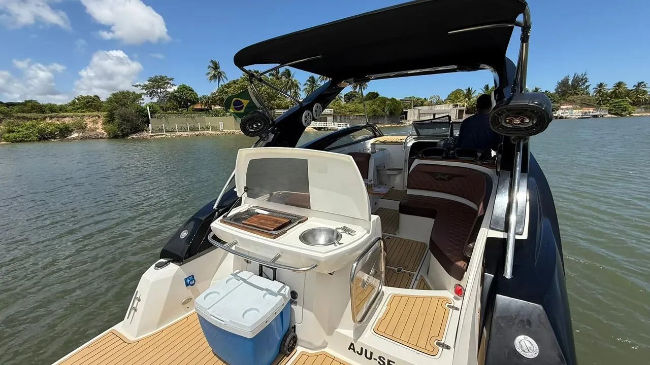 Aluguel de lancha (10 pessoas)