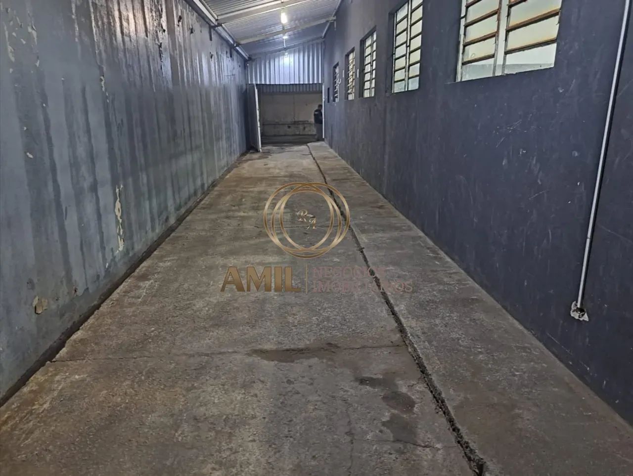 Locação Galpão, 600 m², 3 Banheiros, 3 Vagas, Bairro Jardim Vale do Sol - São José dos Cam - Foto 3