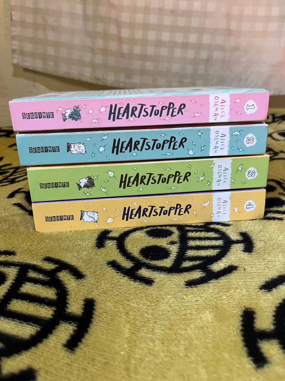 Heartstopper - Capa Dura Box com 4 livros