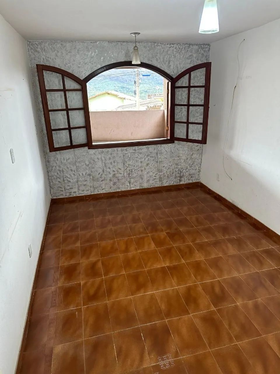 Alugo quarto no bairro Siderurgia em Ouro Branco - Água e luz inclusos - Foto 3