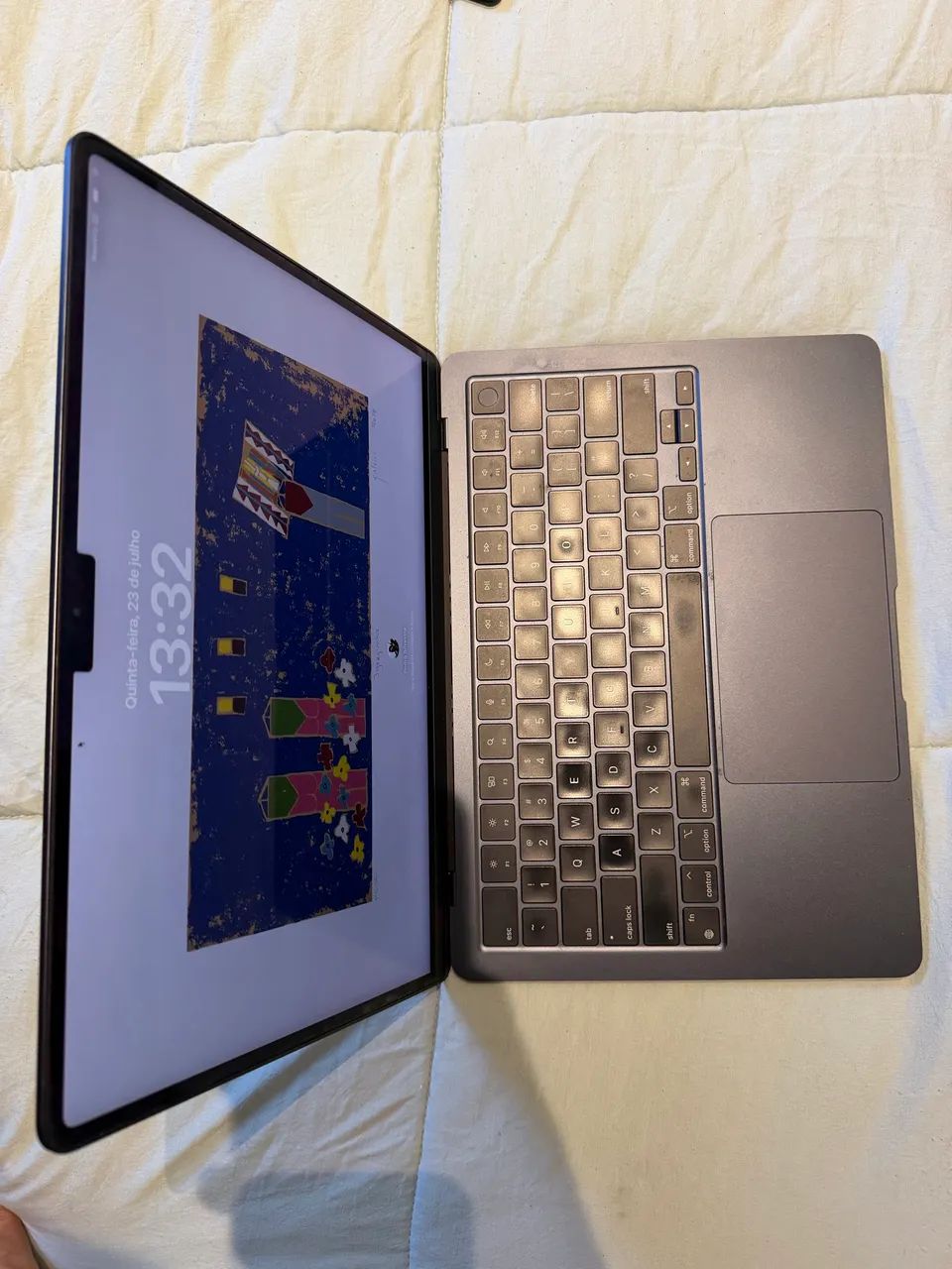 MacBook Air M2 2022 - 8 GB RAM / 256 GB SSD - Excelente estado