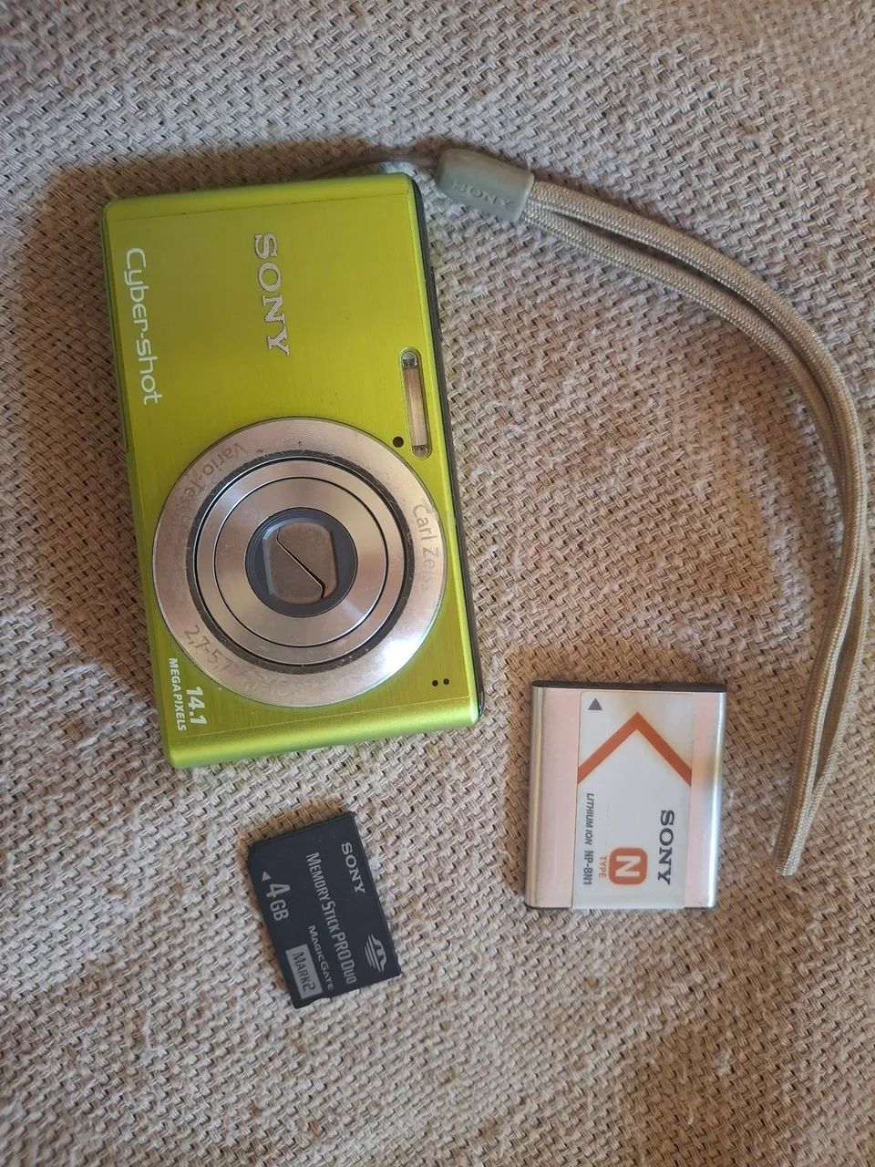 Câmera Sony Cyber-shot 14.1 MP - Câmeras e Filmadoras - Alto do