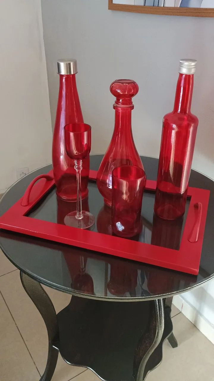 Bandeja decorativa com licoreiras!!!!