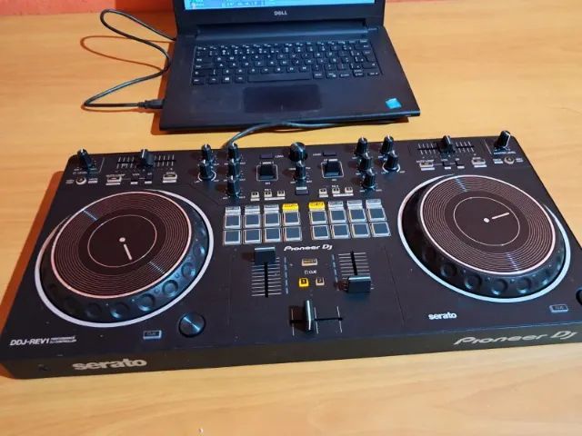 Controladora Pioneer DDJ Rev 1