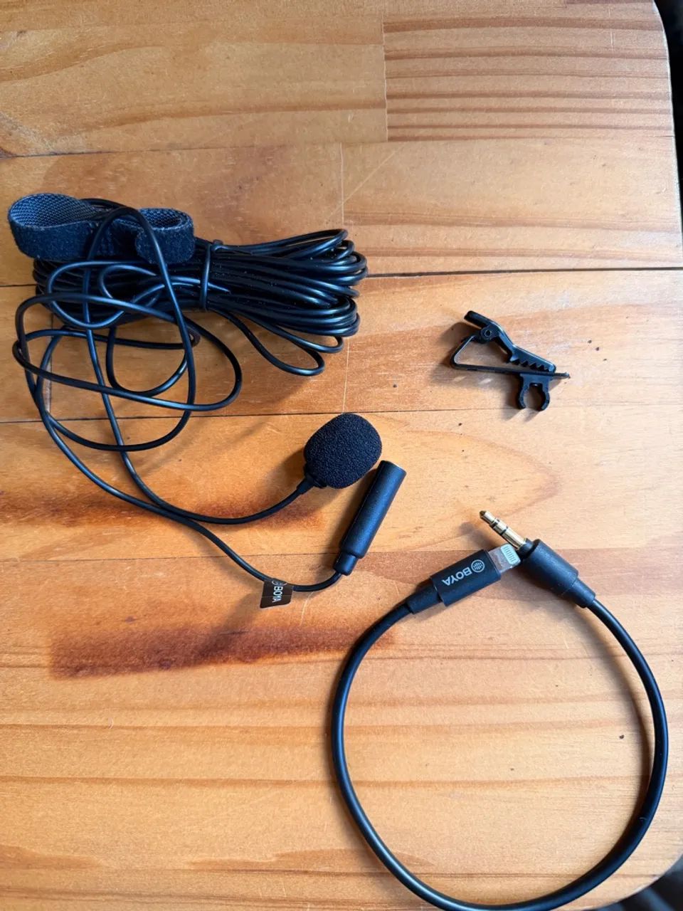 Microfone Lapela Boya BY-M2 + Conector Lightning p/ IPhone