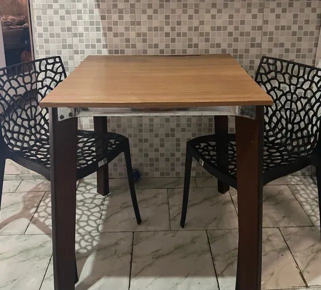 Cadeiras com mesa