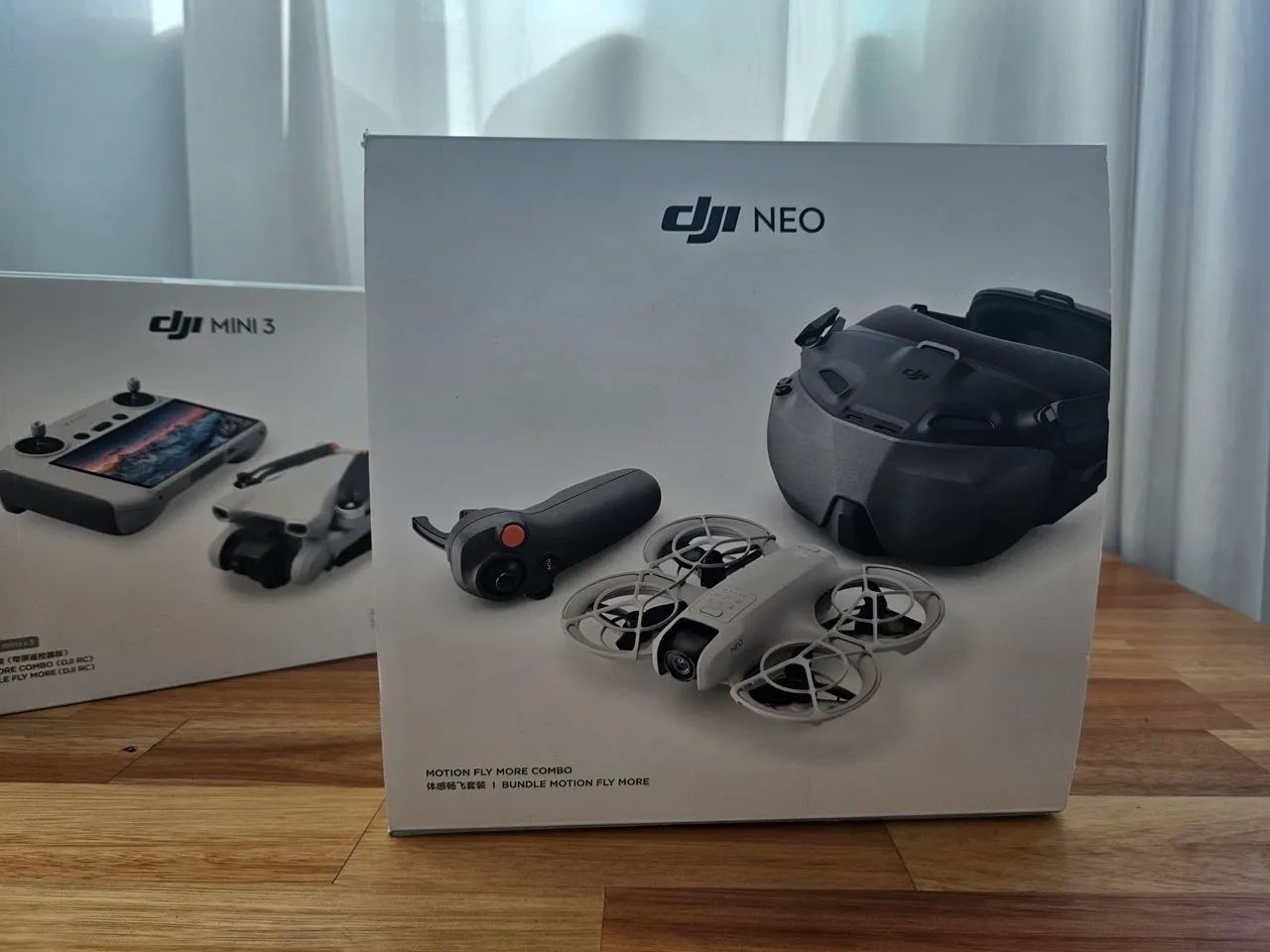 Caixa Drone DJI Neo - combo Fly More