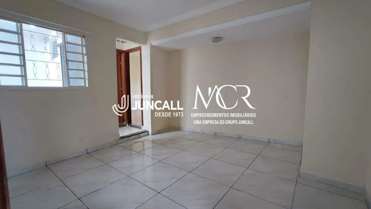 Casa com 2 quartos e 1 vaga de garagem para locação!