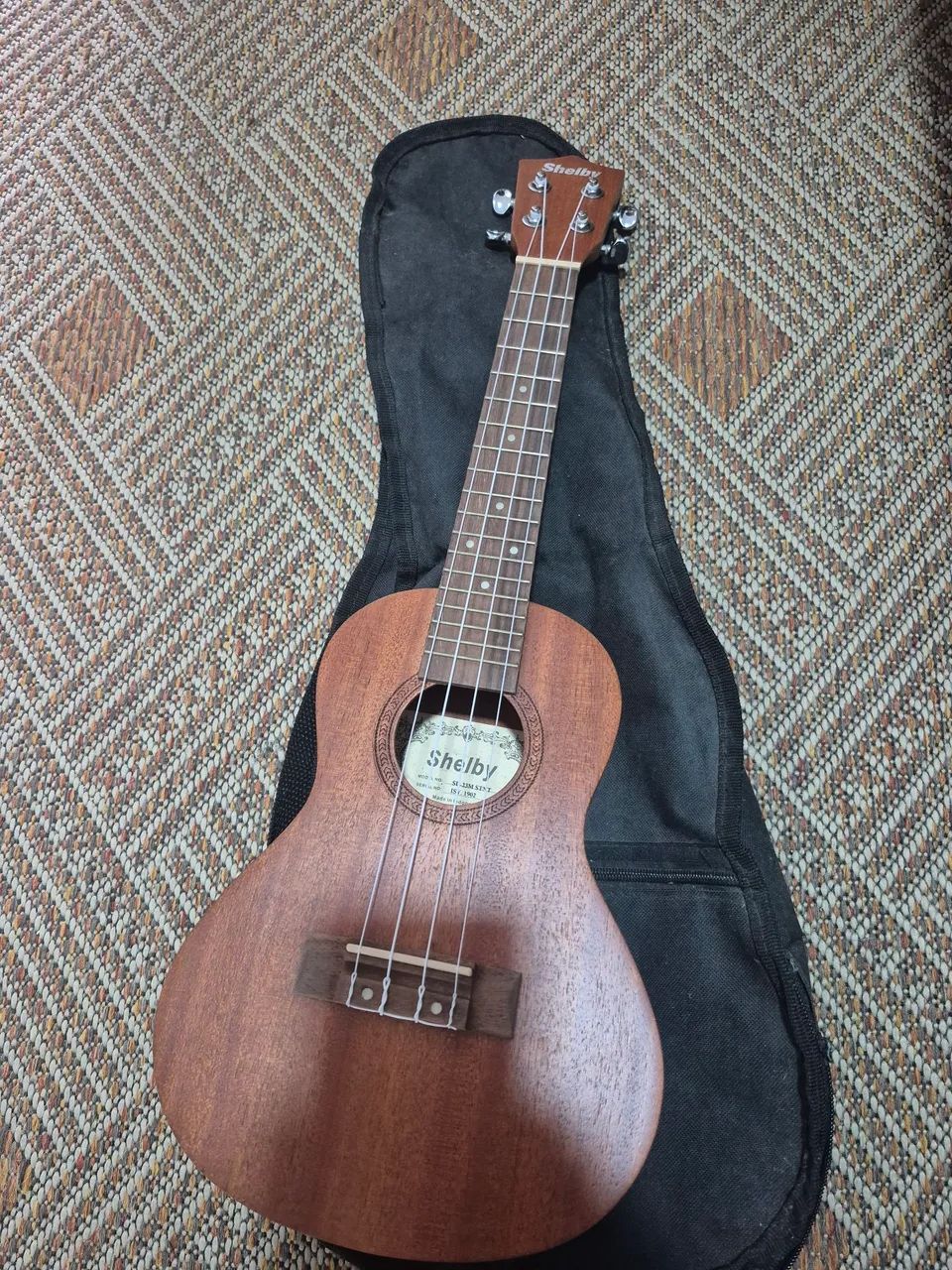 Ukulele Shelby
