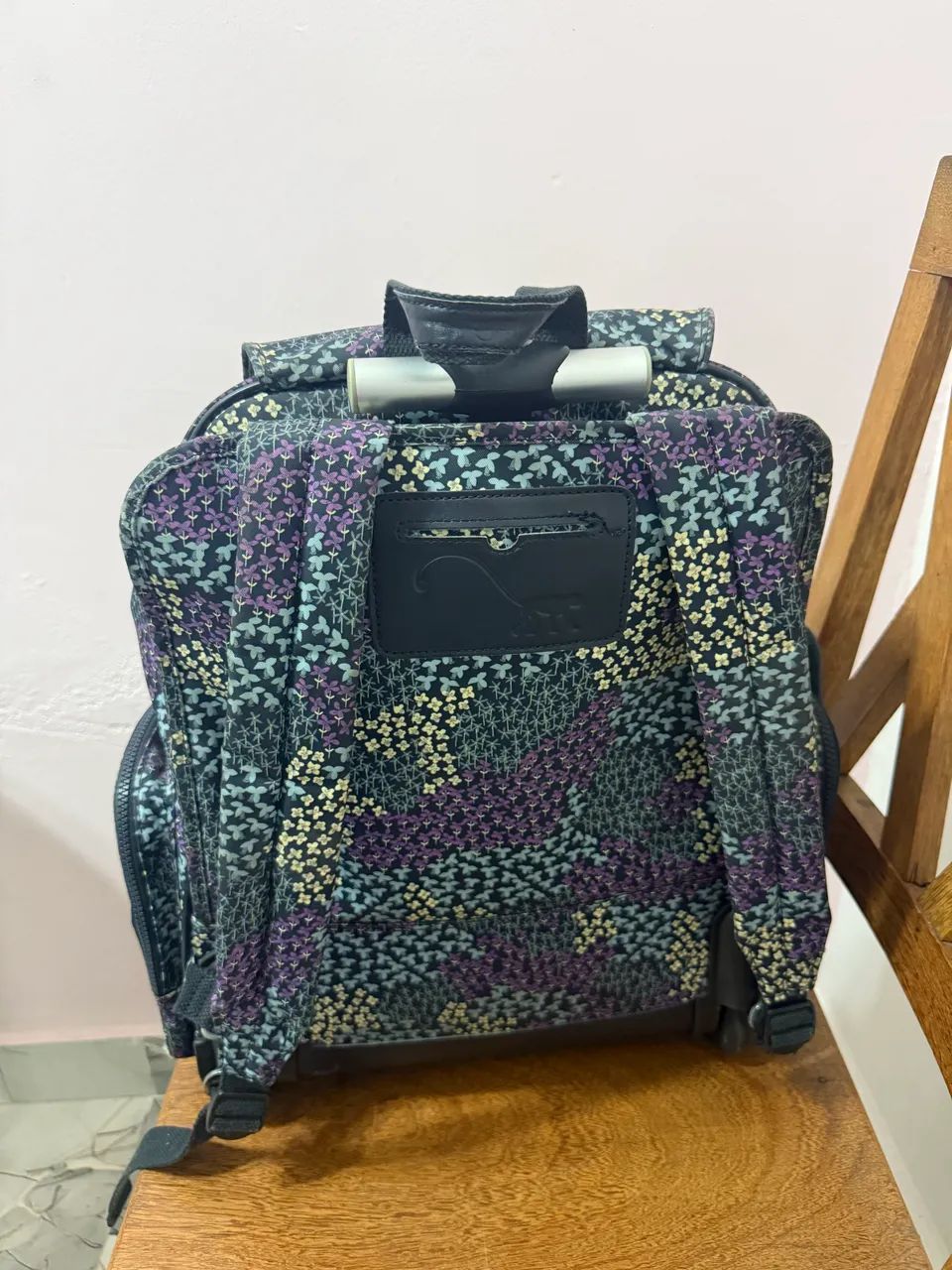 Mochila original da kipling de rodinha  - Foto 3