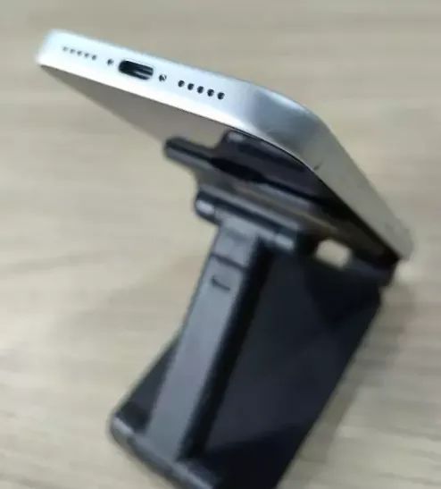 iphone 17 pro, silver, 512gb, model a3523 - Foto 3