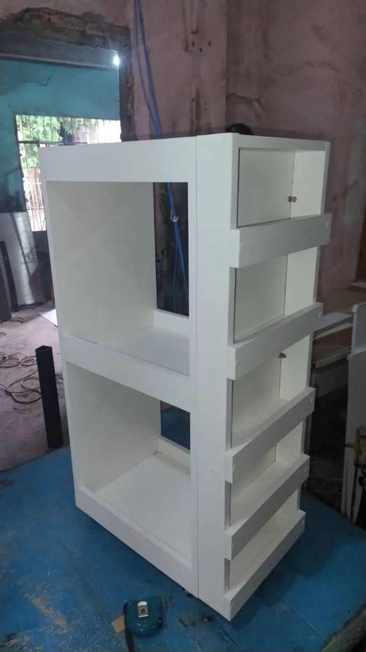 Carrinho auxiliar c/porta esmalte - Foto 3