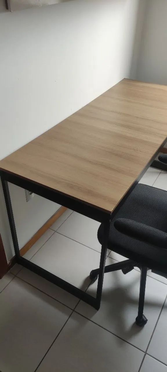 Conjunto mesa e cadeira  - Foto 2