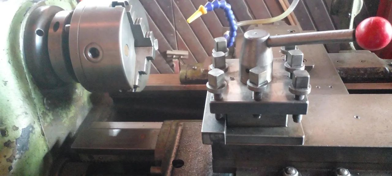 Torno mecânico, marca TOS  28s.  - Foto 6