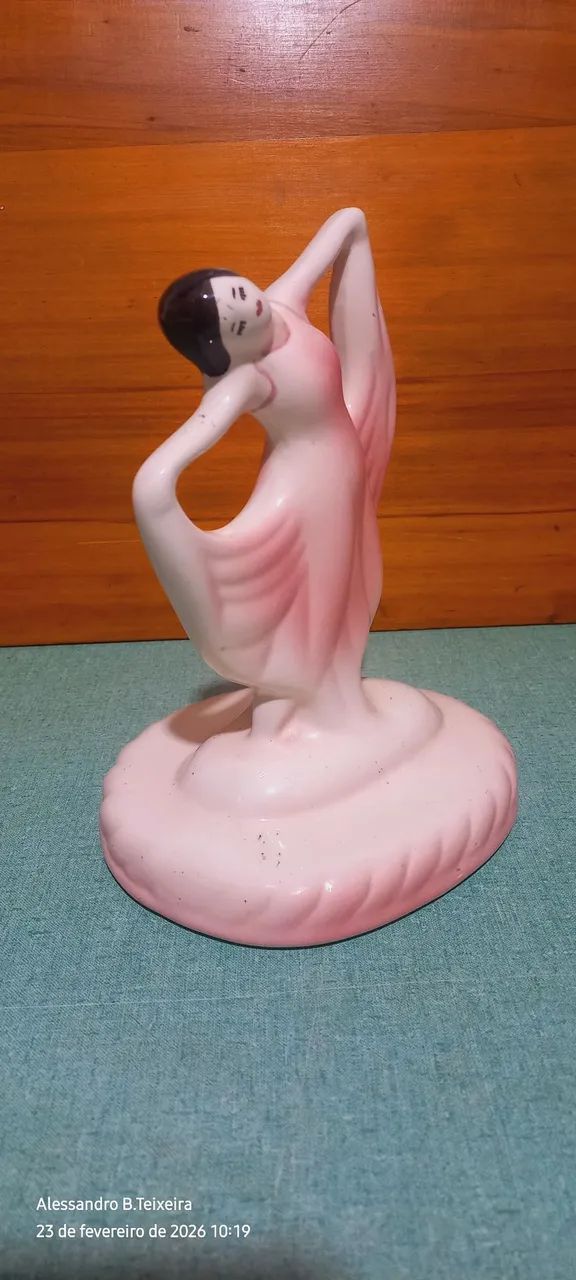 Estátua em porcelana década 50 - Foto 5