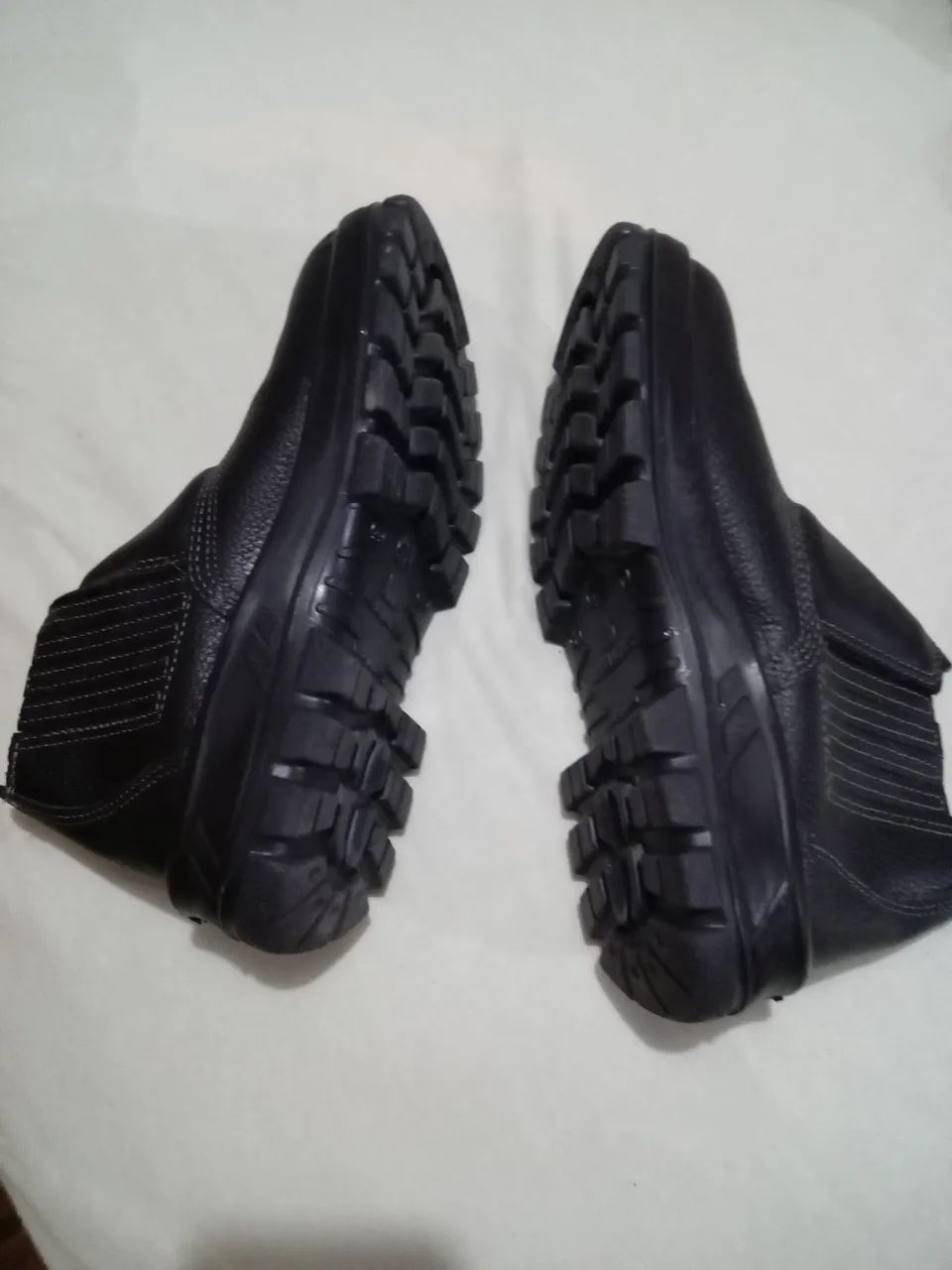 Bota bico de ferro  - Foto 2