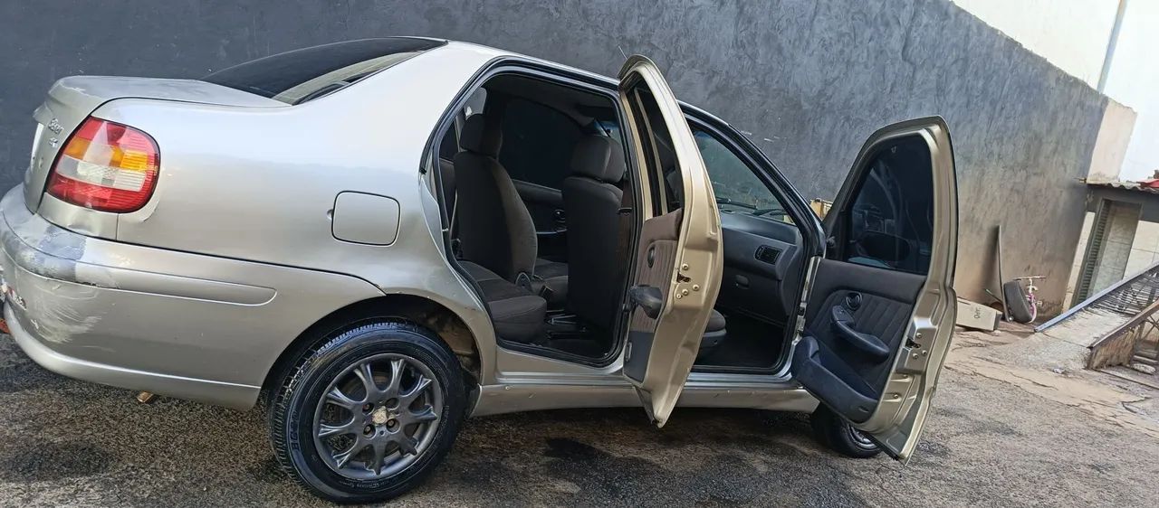 Fiat Siena ELX 1.6 MPI 8v/16v 4P 2001