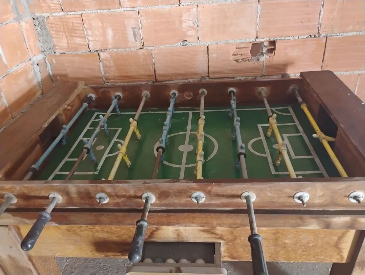 Vendo Totó profissional (madeira e bonecos de ferro) - Foto 2