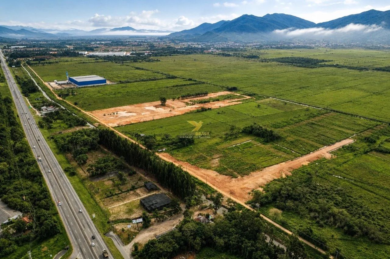 Terreno Comercial 758 m² em Biguaçu | Próximo à BR-101