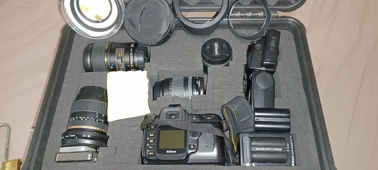 Vendo Câmera Nikon semiprofissional 