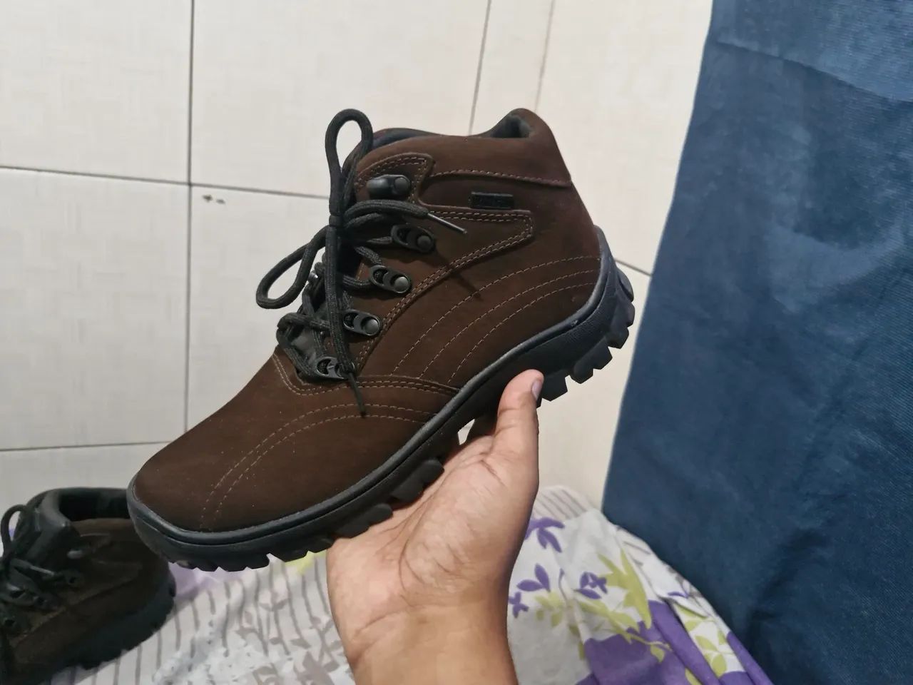 Bota nova N°41 - Foto 2