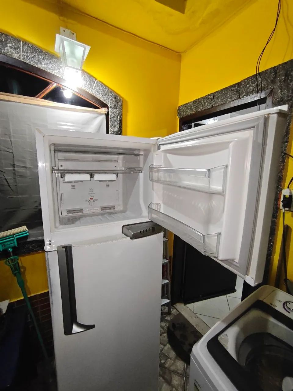 Geladeira Frost Free Brastemp 375L - Foto 4