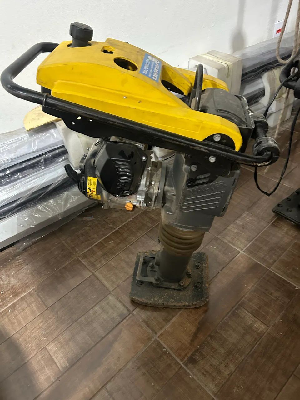 Compactador de solo  - Foto 4