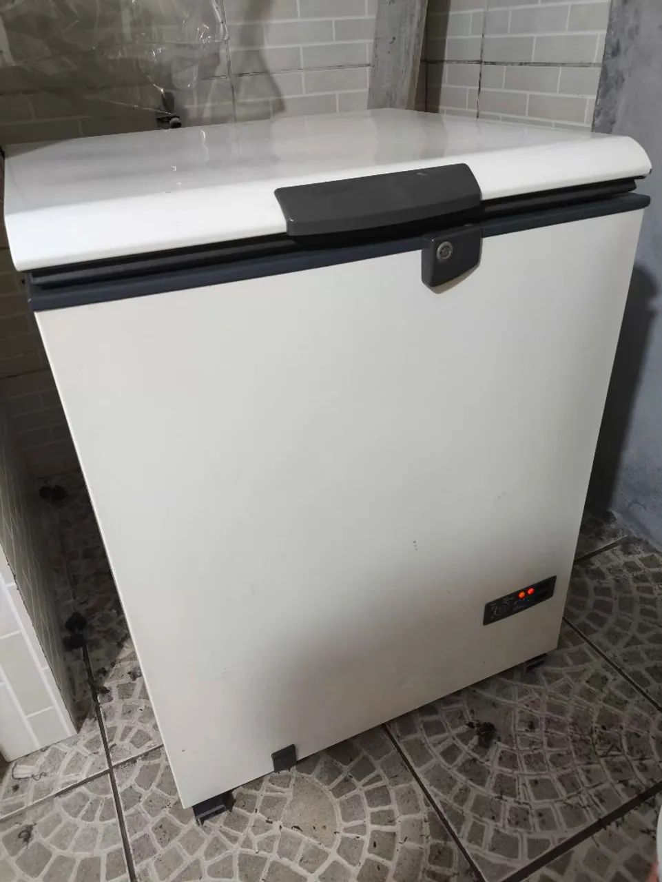 Vendo Freezer Consul 