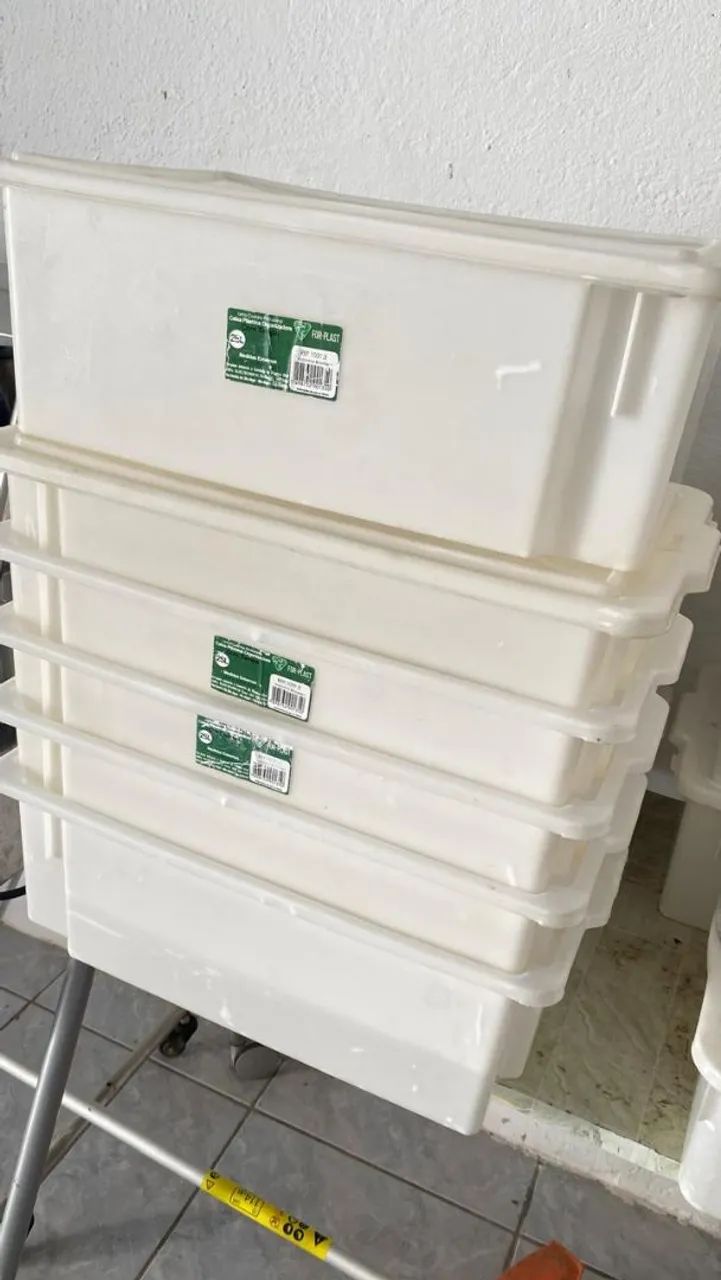 Garrafas e depositos de plasticos - Foto 3