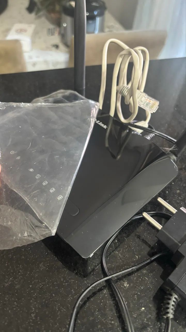 Panela Elétrica+ Ferro de passar+Roteador R$100,00 - Foto 3