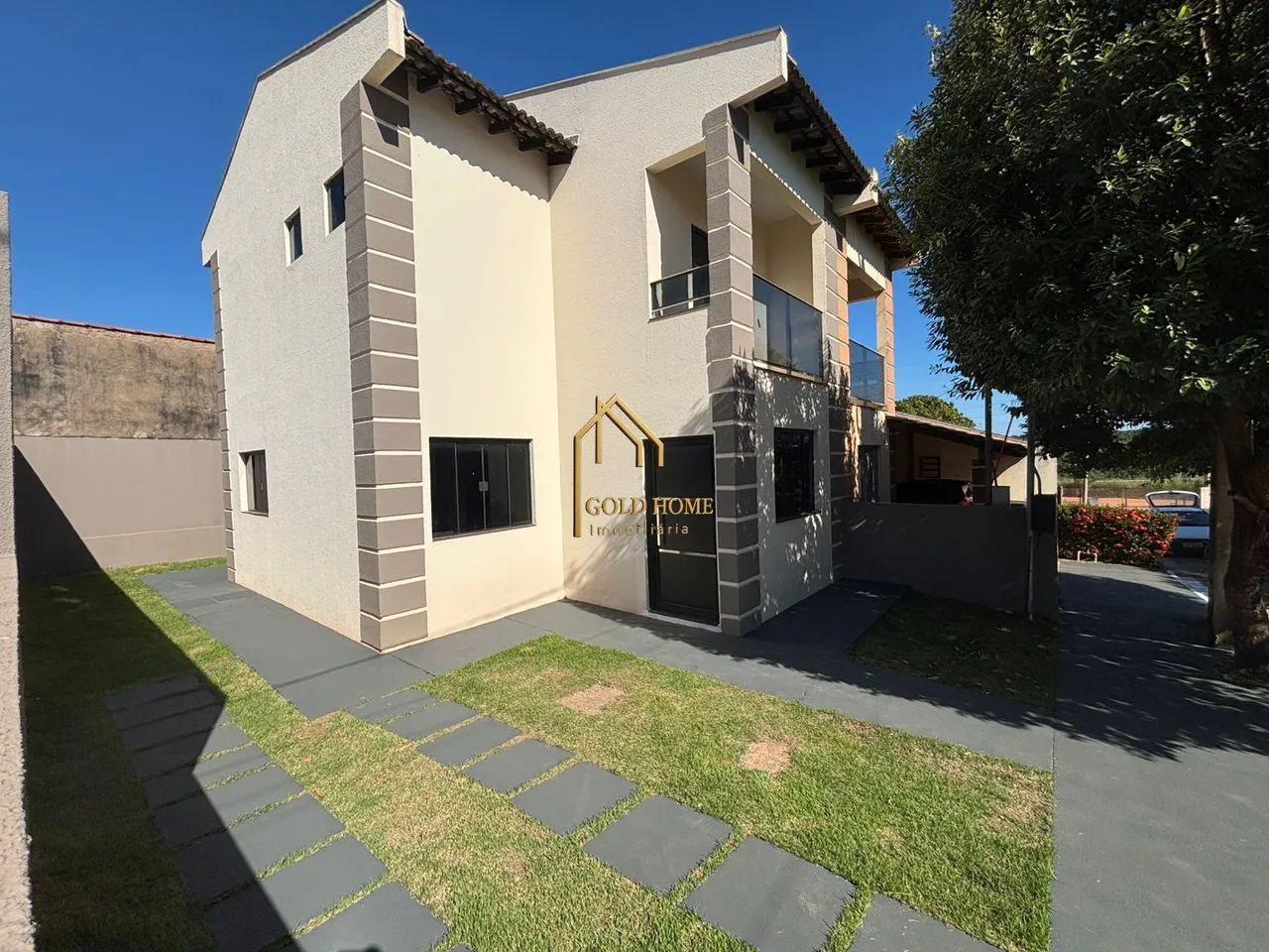 Vende-se Sobrado no Jardim Vitória