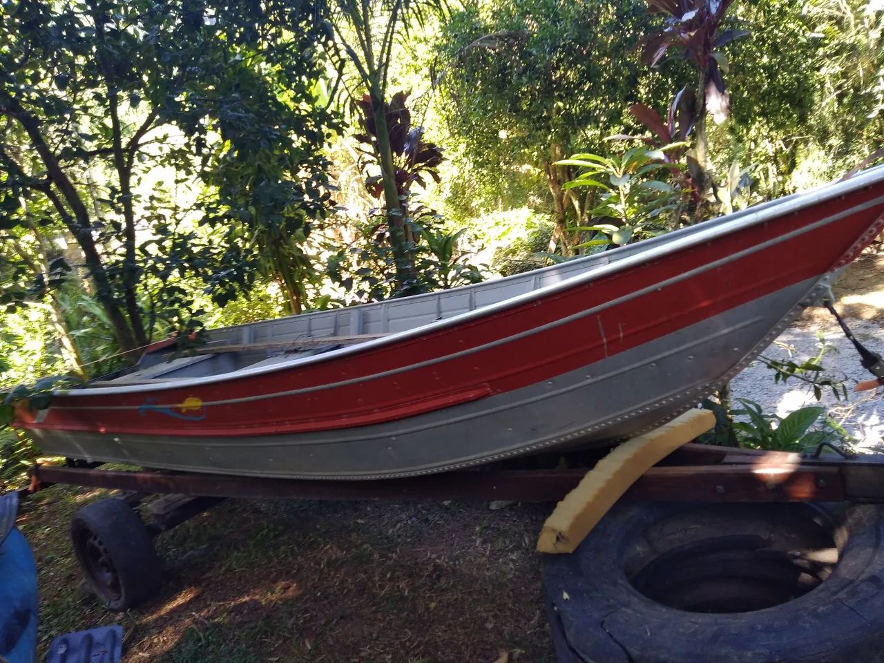 Lancha de alumínio com carretinha,não documentada,nova - Foto 2