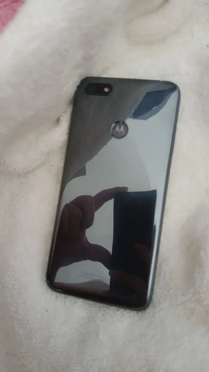 Celular MotoE6 Play semi novo  - Foto 3