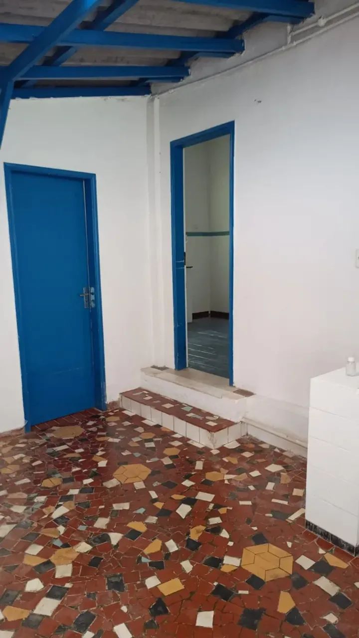 casa com  71 mts com sala, 2 quartos , vaga garagem prox Supermecado Bramil - Foto 5