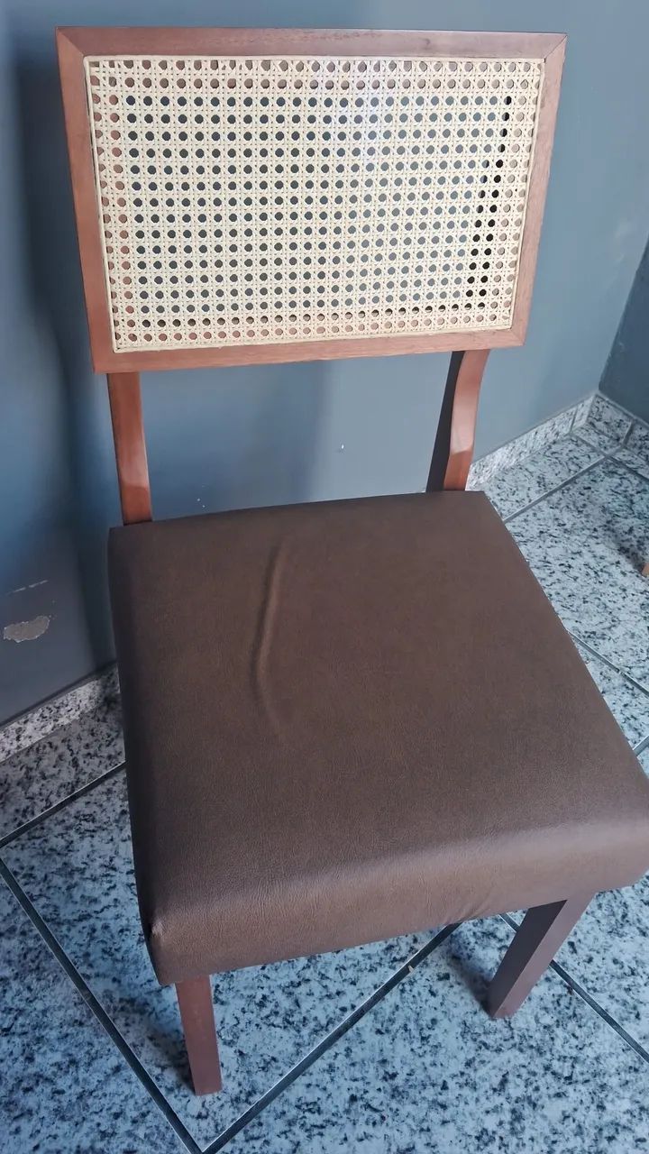 2 cadeiras ///250 cada uma vendo separado 