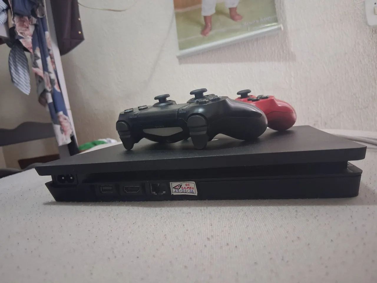 PS4 1Tb Dois controles - Foto 4