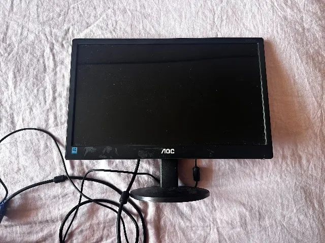 Monitor AOC 15,6 polegadas LED  - Foto 2