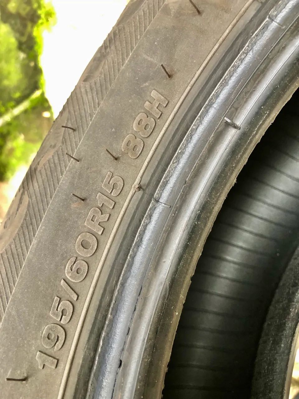 Vendo 2 peneus aro 15 - Foto 4