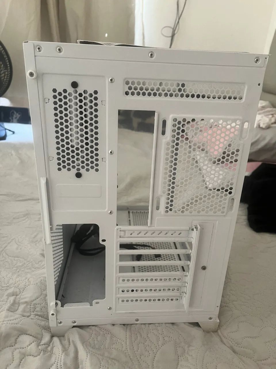 Gabinete branco 