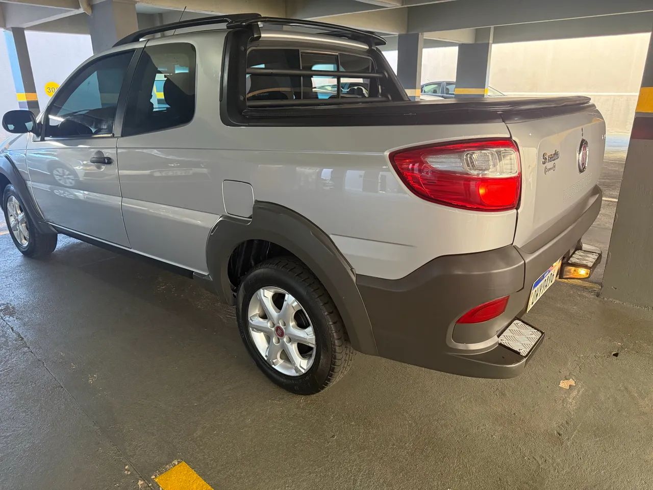 Fiat Strada Working Celeb.1.4 Fire Flex 8V CD 2014 - Foto 4