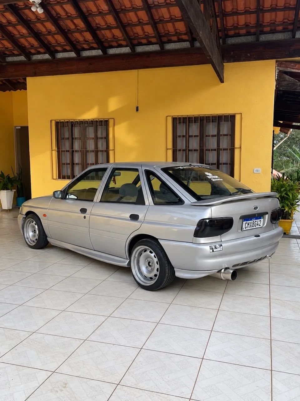 Ford Escort Escort GL 1.6 MPI 2000