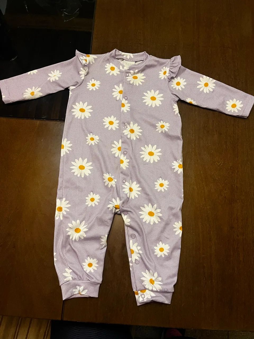 Macacão Margaridas bebê menina 6-9 meses - Foto 2