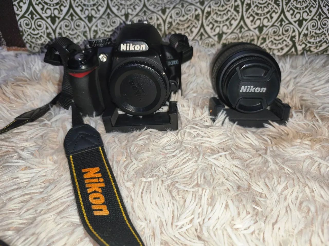 Nikon D3100 - Foto 2