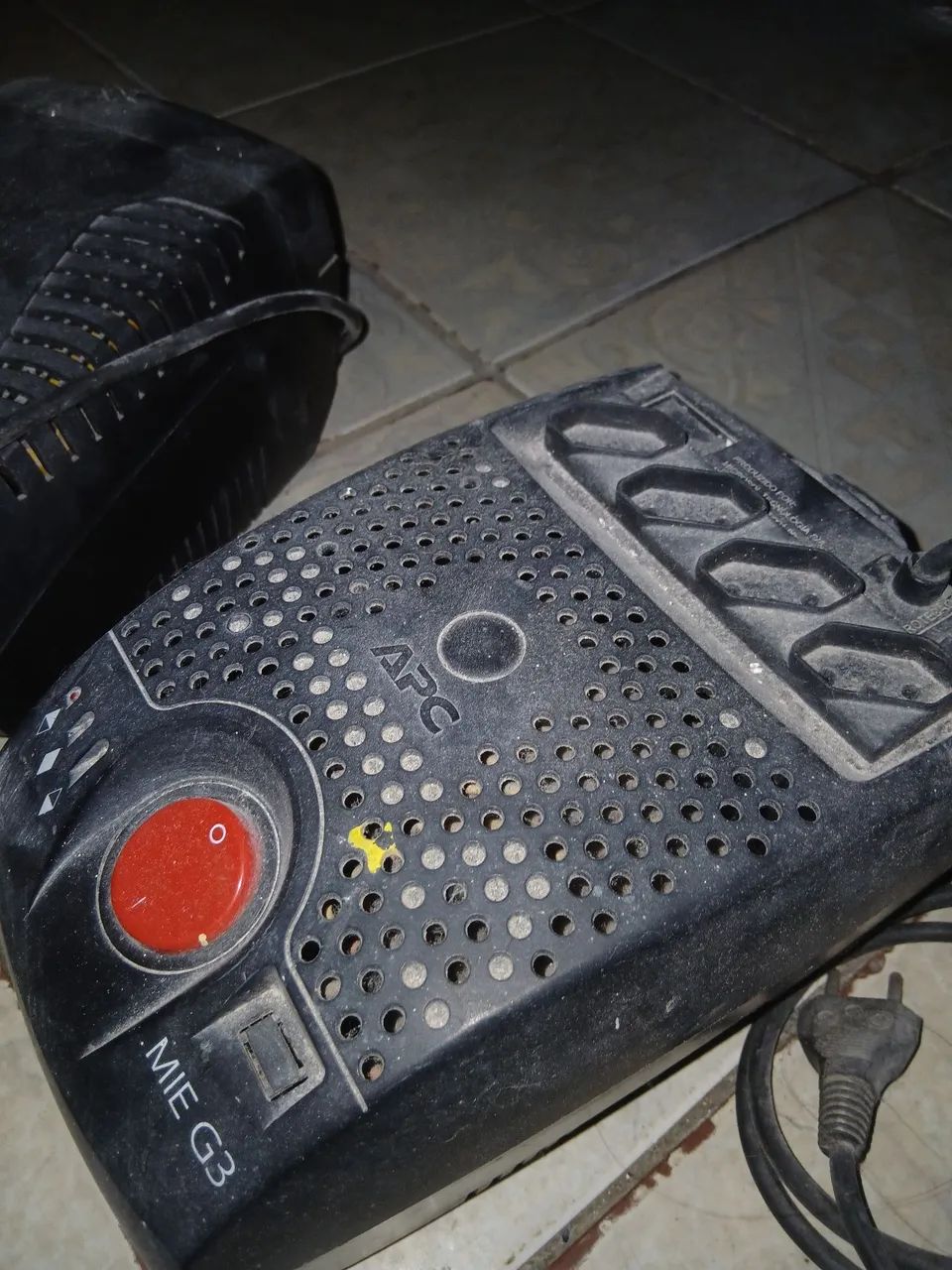 Estabilizador APC Microsol Módulo Isolado