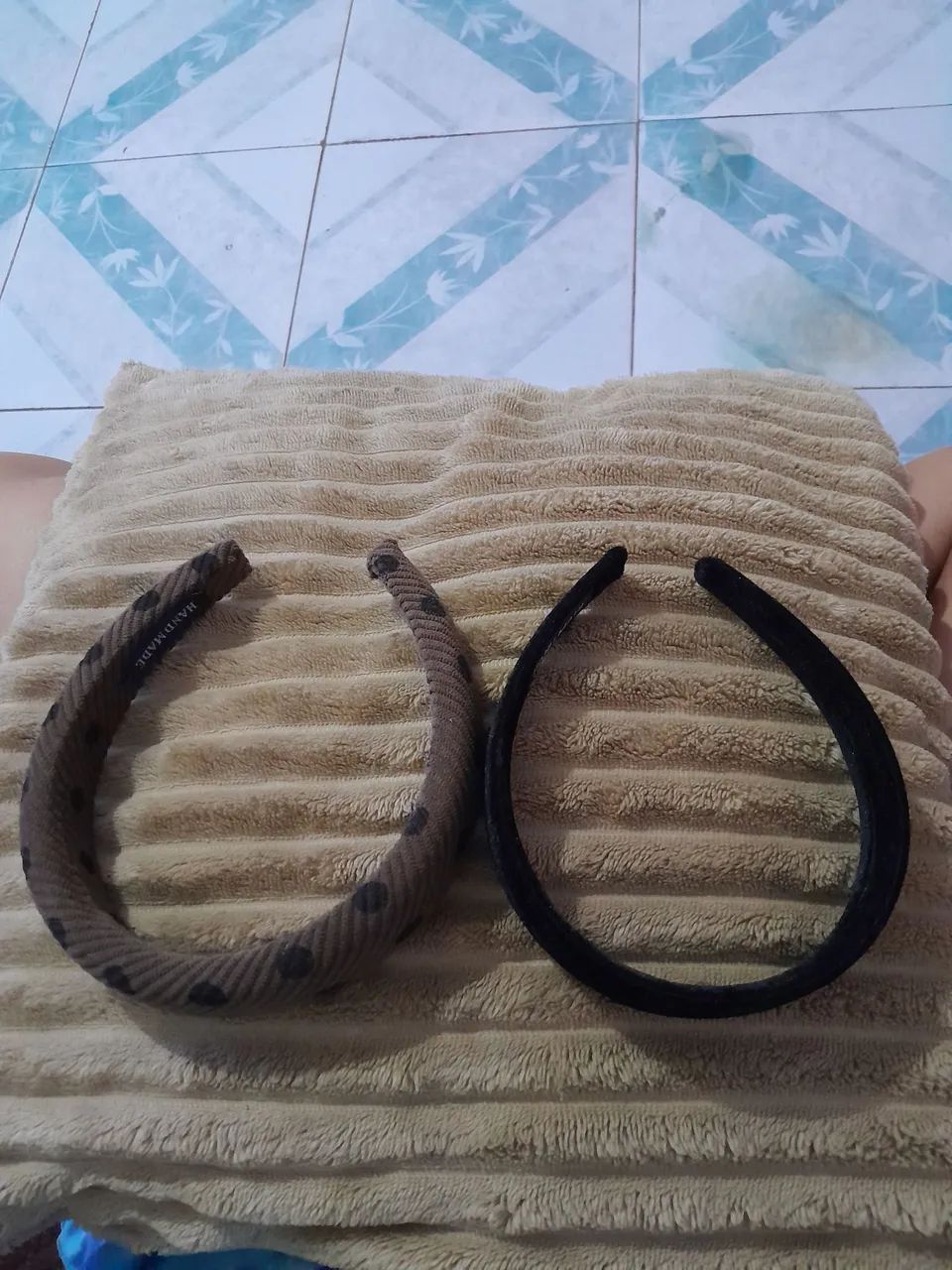 Diademas semi-novos.