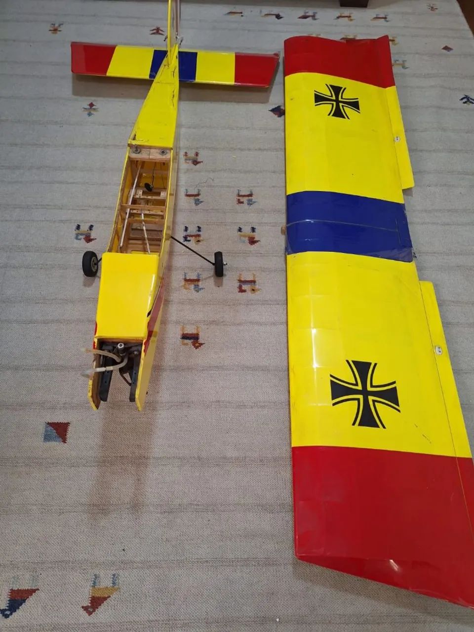 Aeromodelo Super Stunts  - Foto 2