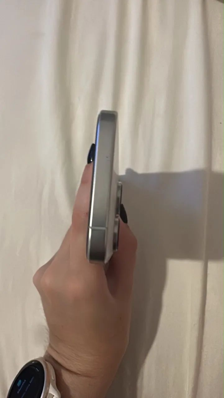 iPhone 16 pro 256gb - Foto 3