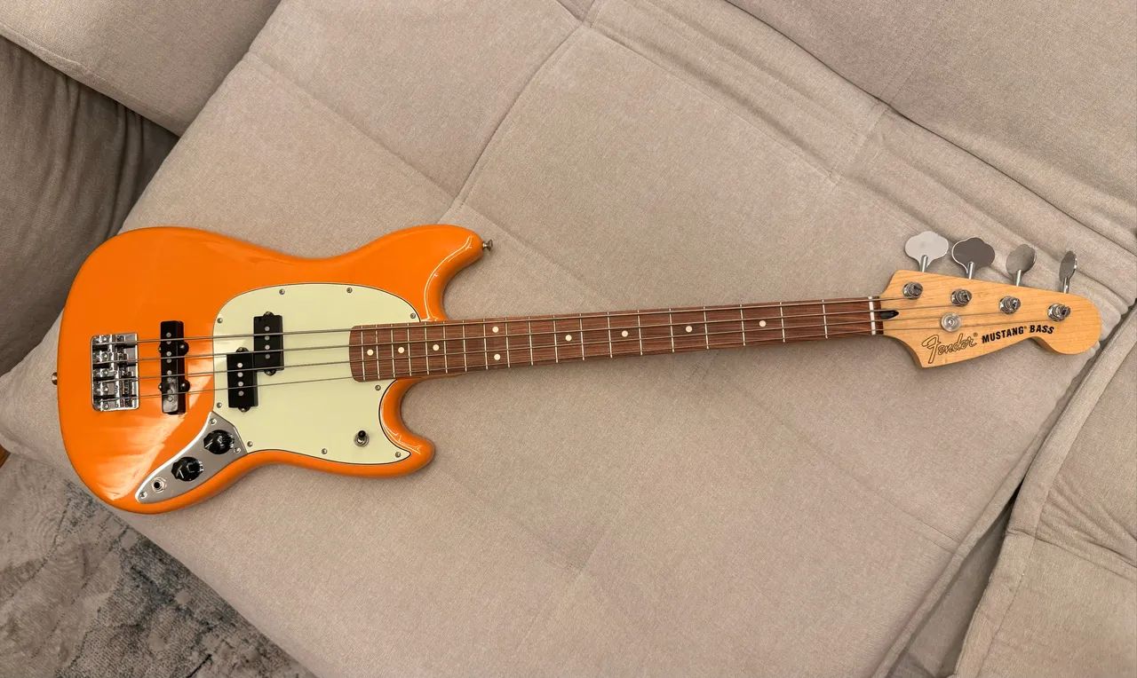 Baixo Fender mustang orange capri edição especial 