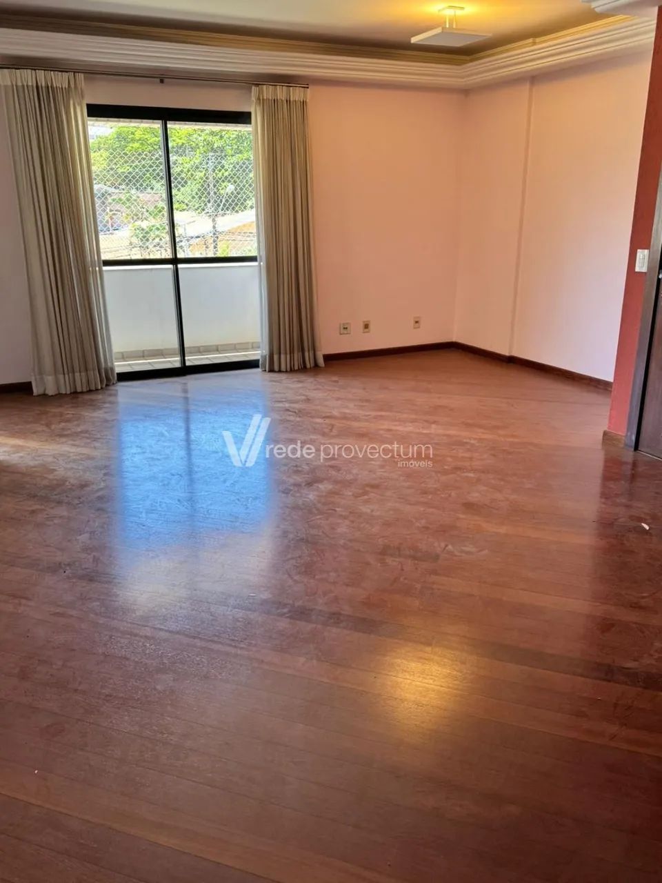 AMPLO APARTAMENTO COM 4 DORMITÓRIOS E LAZER COMPLETO NO CORAÇÃO DO CAMBUÍ - Foto 2