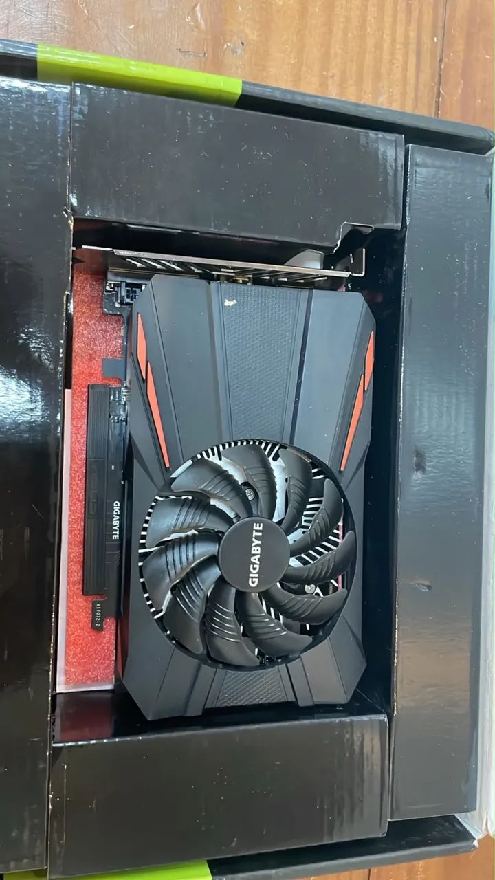 Placa Video Nvidia Gigabyte GeForce GTX 1050